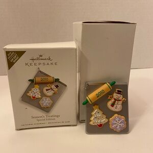 2010 Hallmark Keepsake Season’s Treatings Special Edition Ornament
